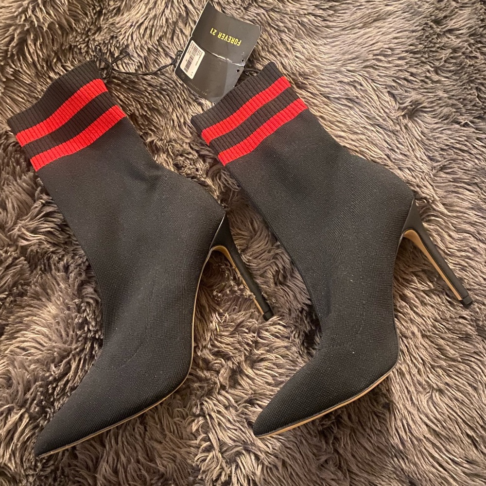 Black and red pointy toe booties